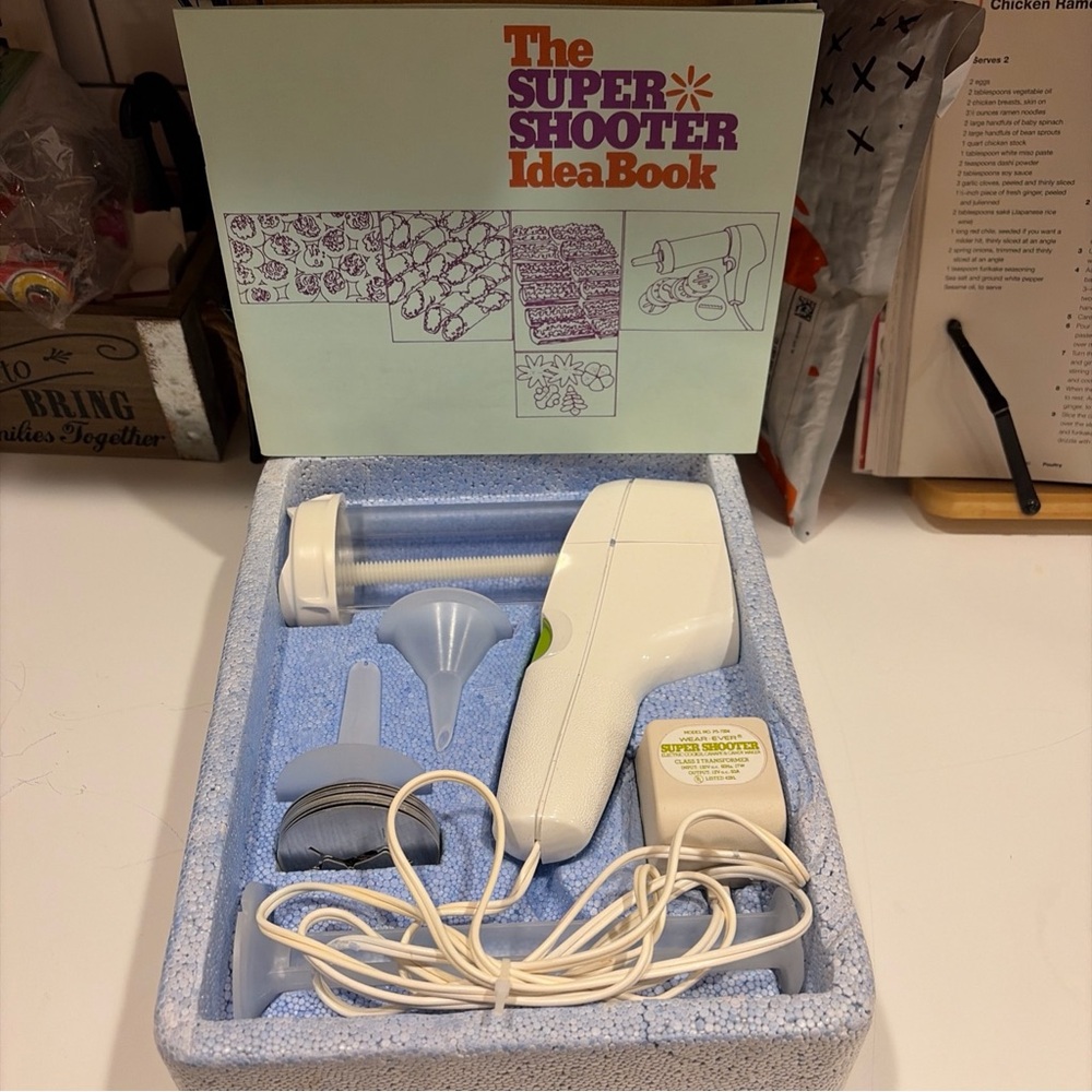Vintage Wear Ever Super Shooter Cookie,Canape Electric Candy Maker
